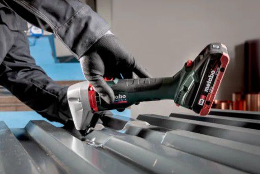 Akku-Nibbler NIV 18 LTX BL 1.6 18V, 660-2360/min, solo in metaBOX - Metabo Elektrowerkzeuge